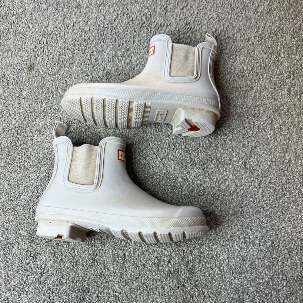 Hunter boots Womens 6 Cream‎ White Rubber Chelsea Rain Boots Ankle Mid Calf